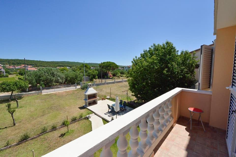 Sreca Apartment Near Beach With Bbq Bibinje Dış mekan fotoğraf