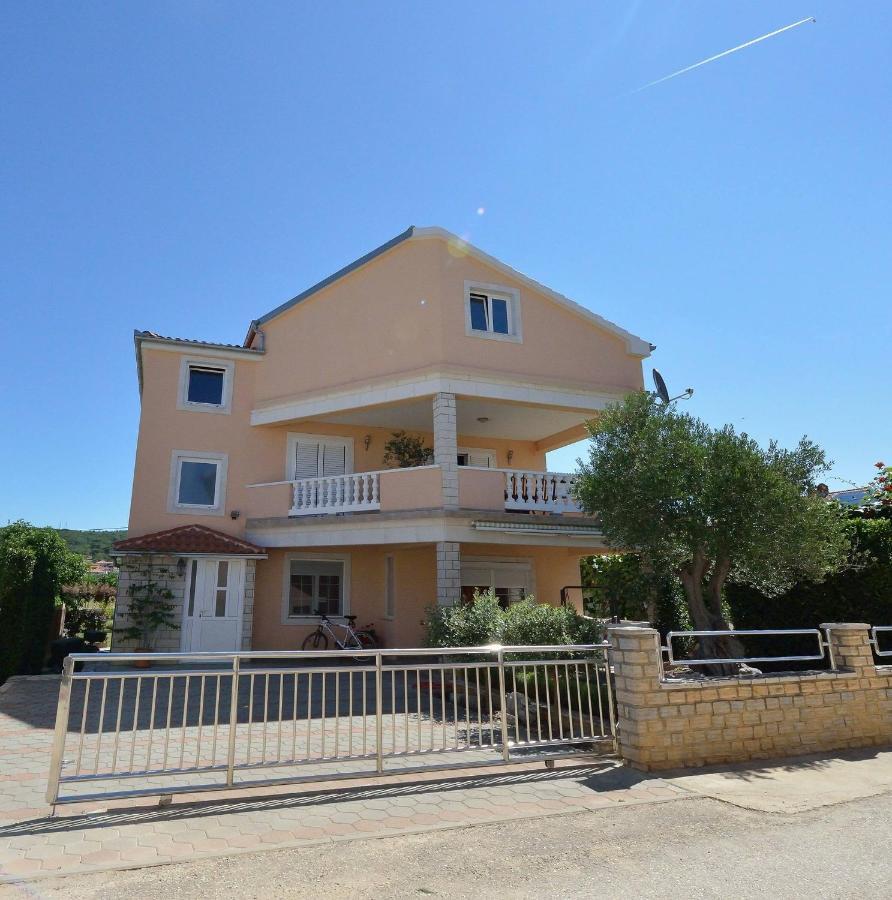 Sreca Apartment Near Beach With Bbq Bibinje Dış mekan fotoğraf