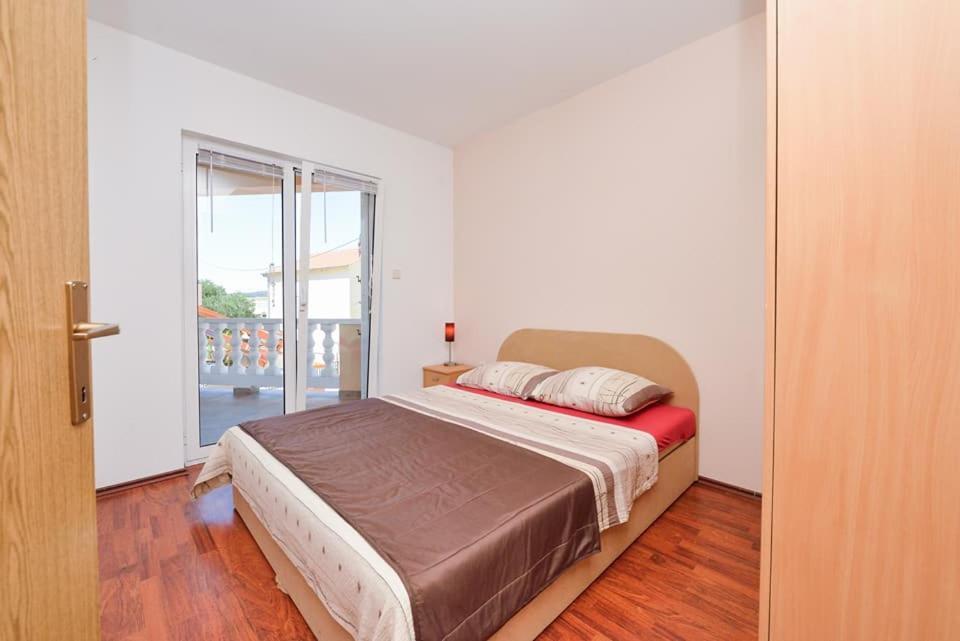 Sreca Apartment Near Beach With Bbq Bibinje Dış mekan fotoğraf