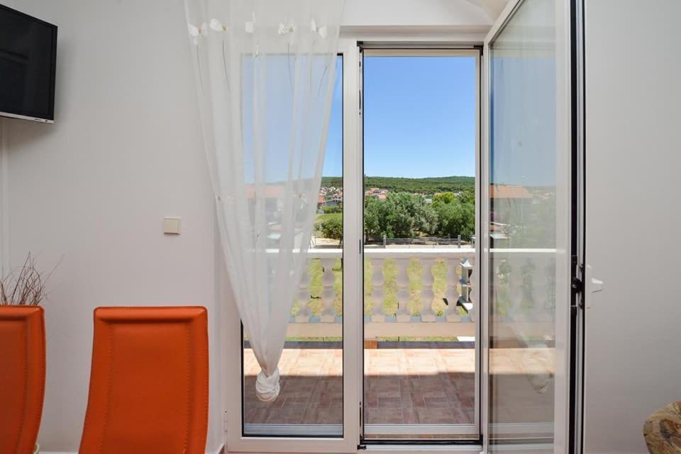 Sreca Apartment Near Beach With Bbq Bibinje Dış mekan fotoğraf