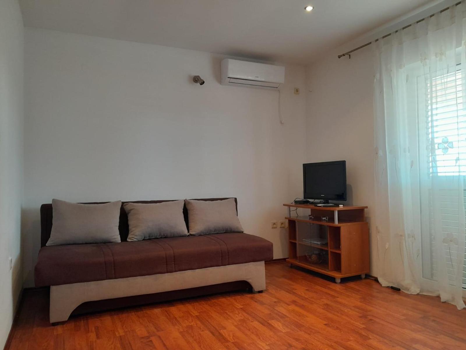 Sreca Apartment Near Beach With Bbq Bibinje Oda fotoğraf